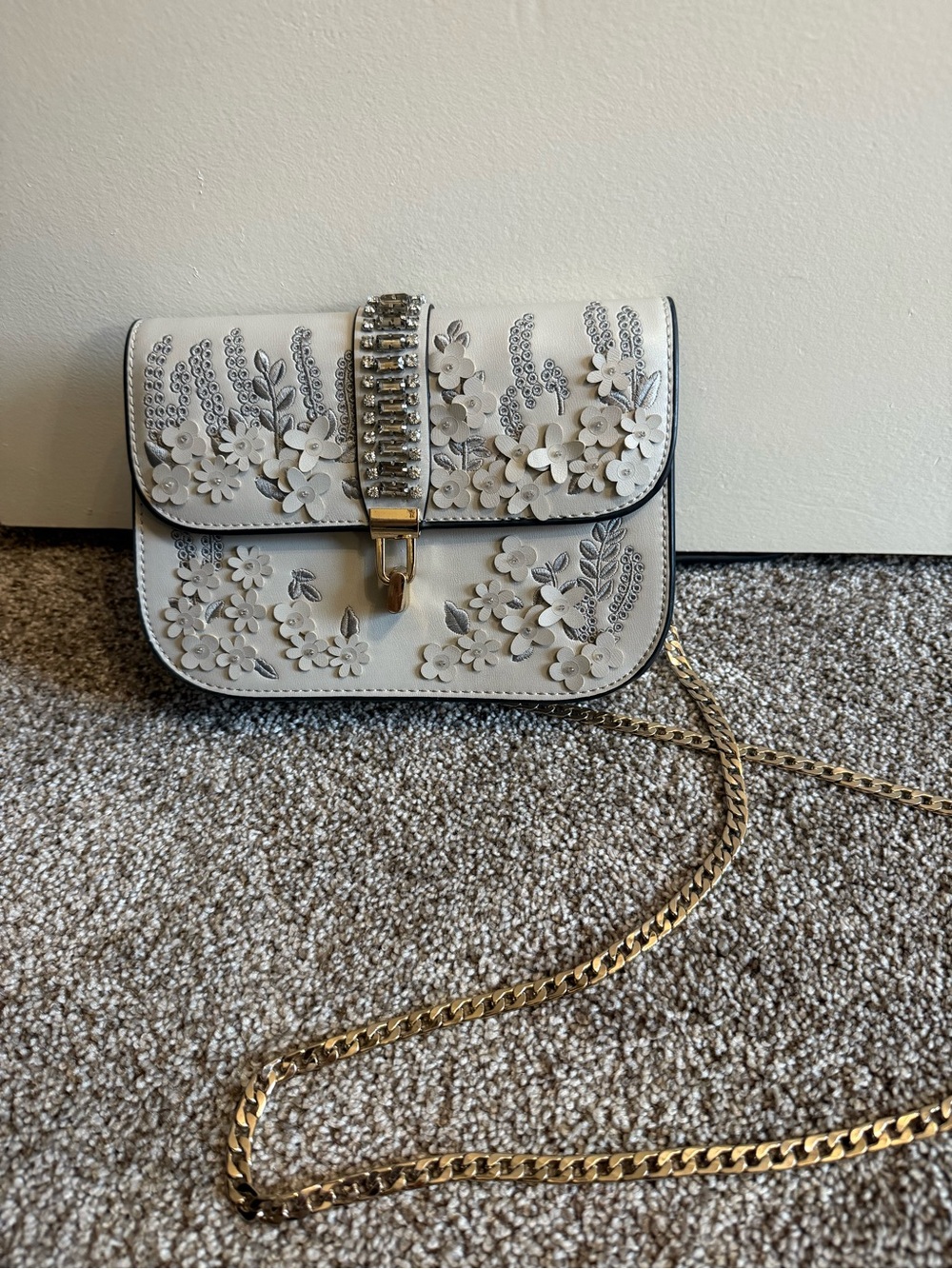 Light Grey Floral/Beaded Appliqué Crossbody Bag with Gold Chain